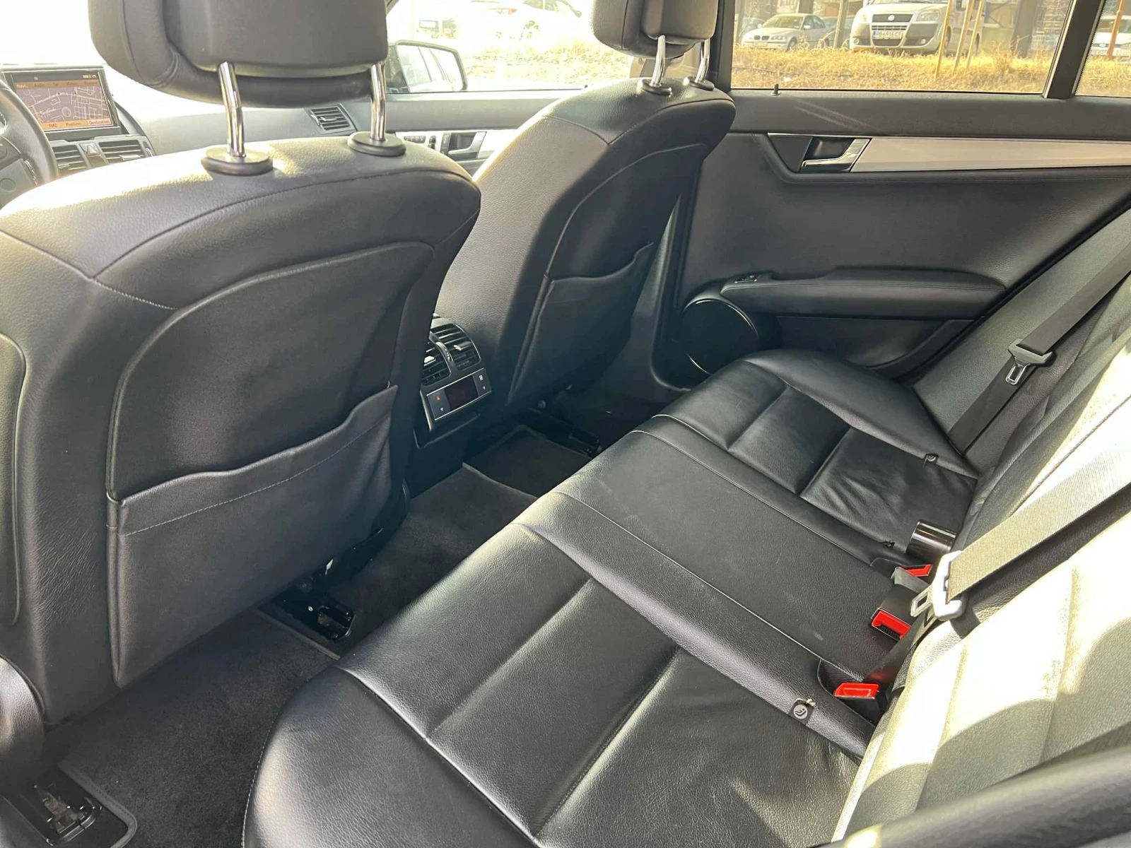 Mercedes-Benz C 320 CDI - изображение 6