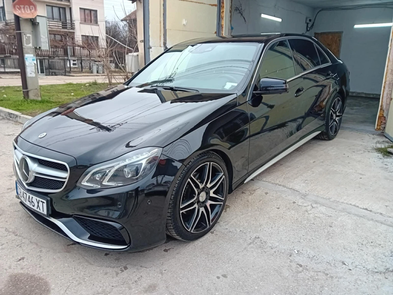 Mercedes-Benz E 350 AMG 4 MATIC  - изображение 6