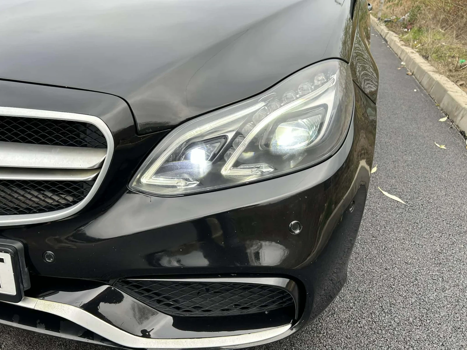 Mercedes-Benz E 350 AMG 4 MATIC  - изображение 8