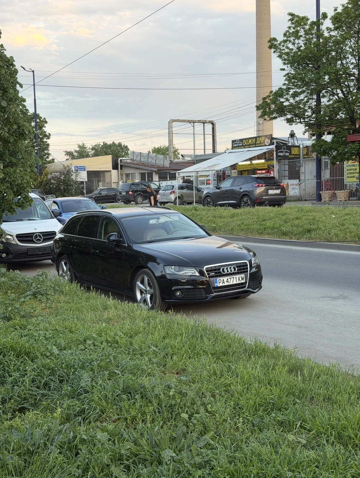 Audi A4 Кожа| Автомат| 2.0 TDI, снимка 8 - Автомобили и джипове - 54470558