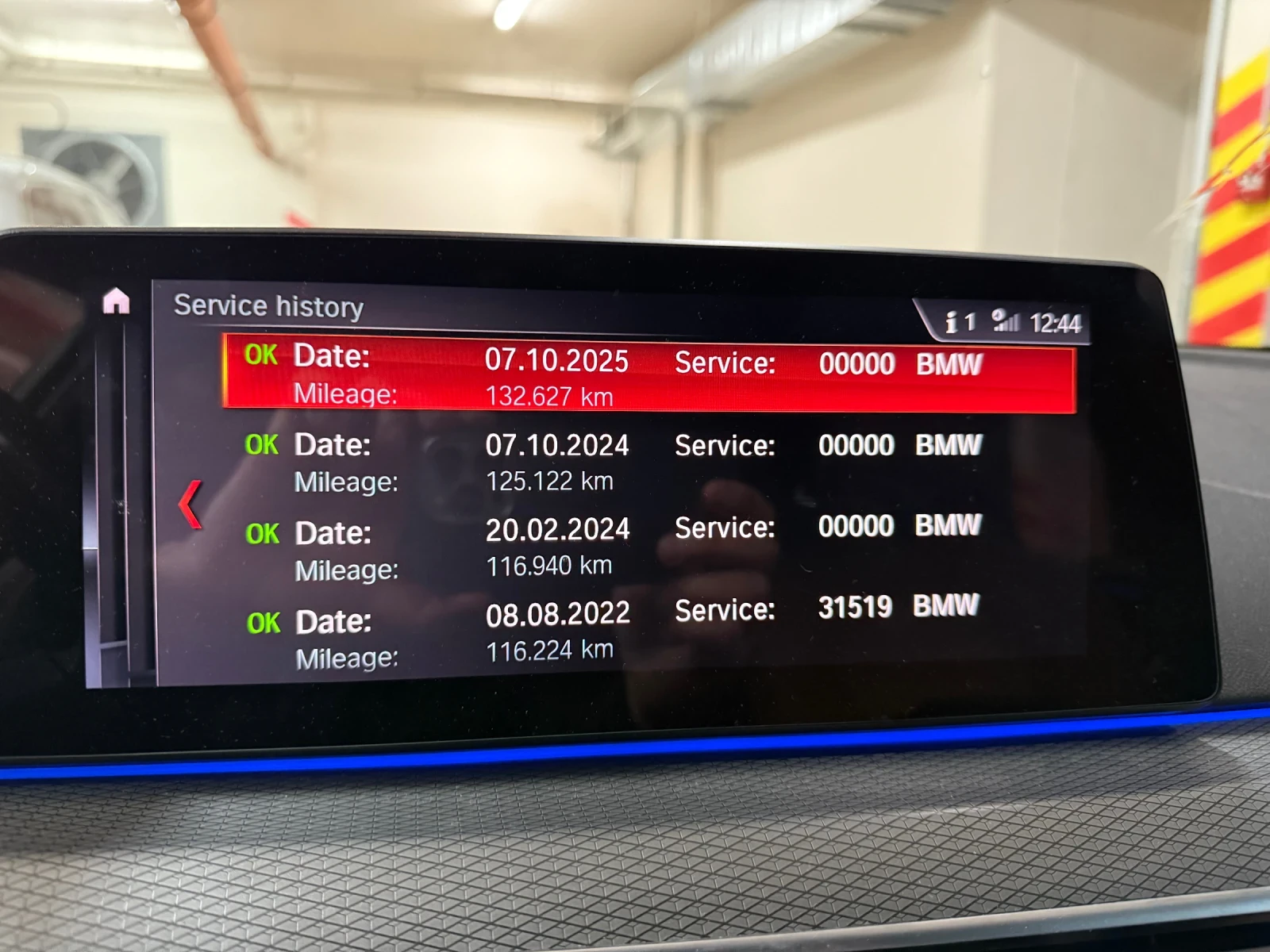 BMW 530 M* xDrive* РЕАЛНИ 136к км* Пълна сервизна история - изображение 8