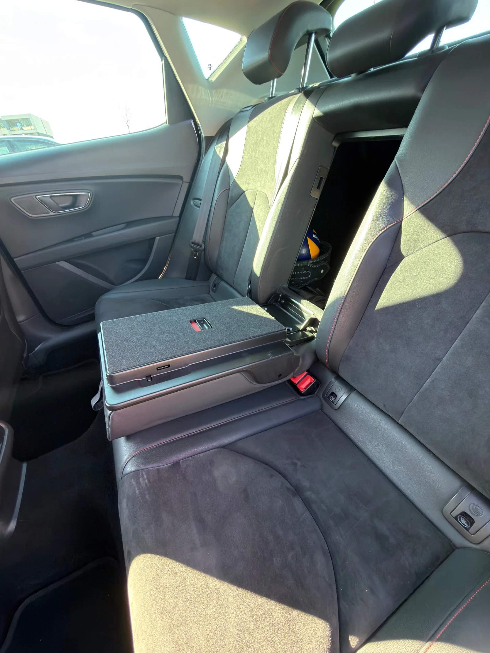 Seat Leon FR, снимка 12 - Автомобили и джипове - 54160293