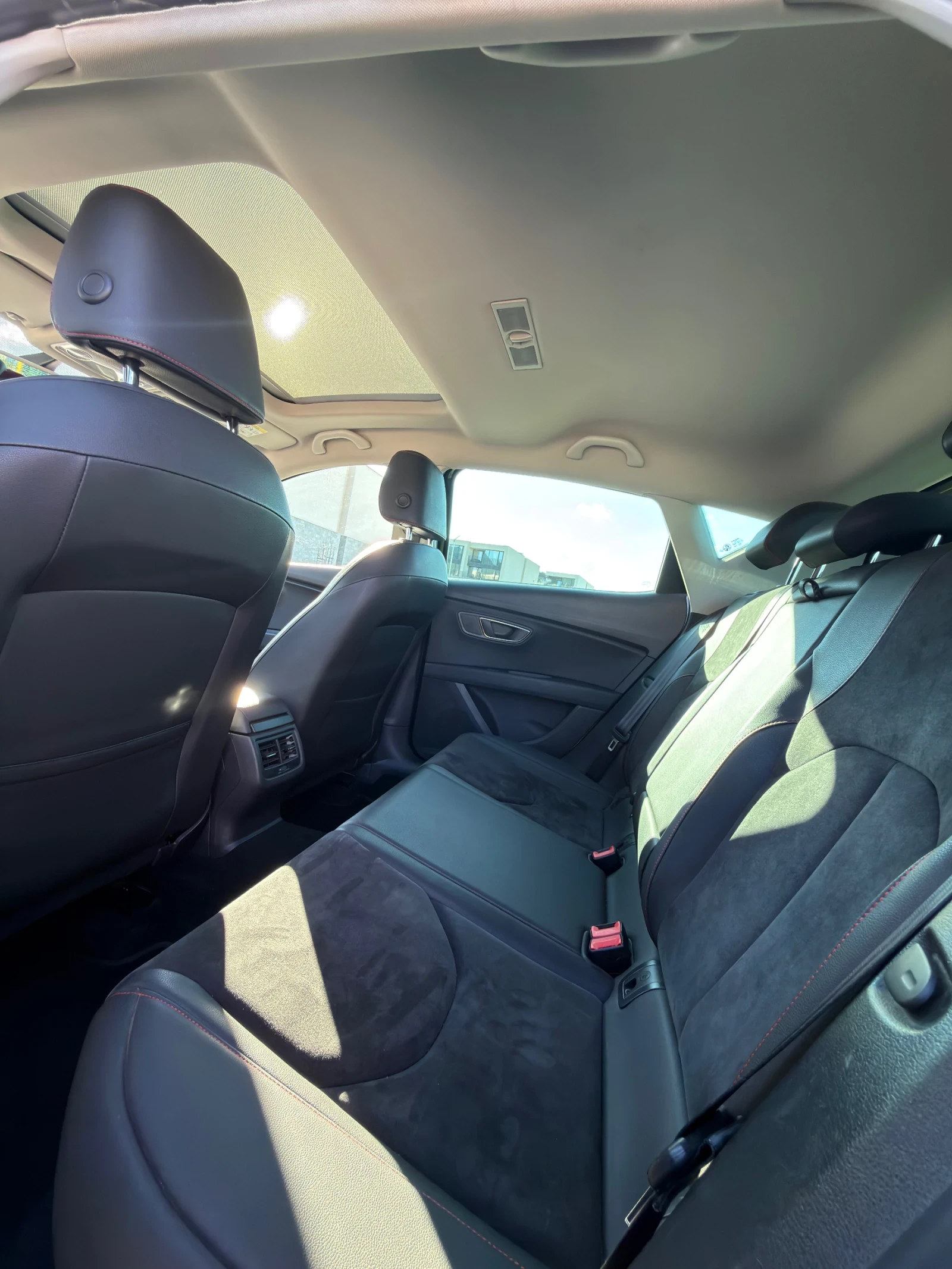 Seat Leon FR, снимка 13 - Автомобили и джипове - 54160293