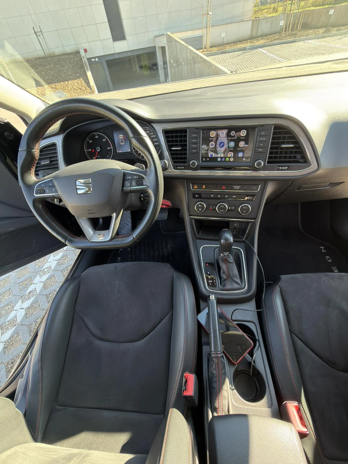 Seat Leon FR, снимка 6 - Автомобили и джипове - 54160293