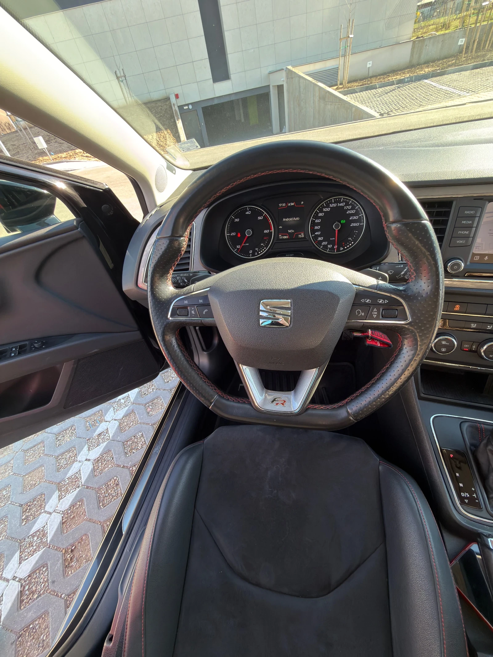 Seat Leon FR, снимка 5 - Автомобили и джипове - 54160293