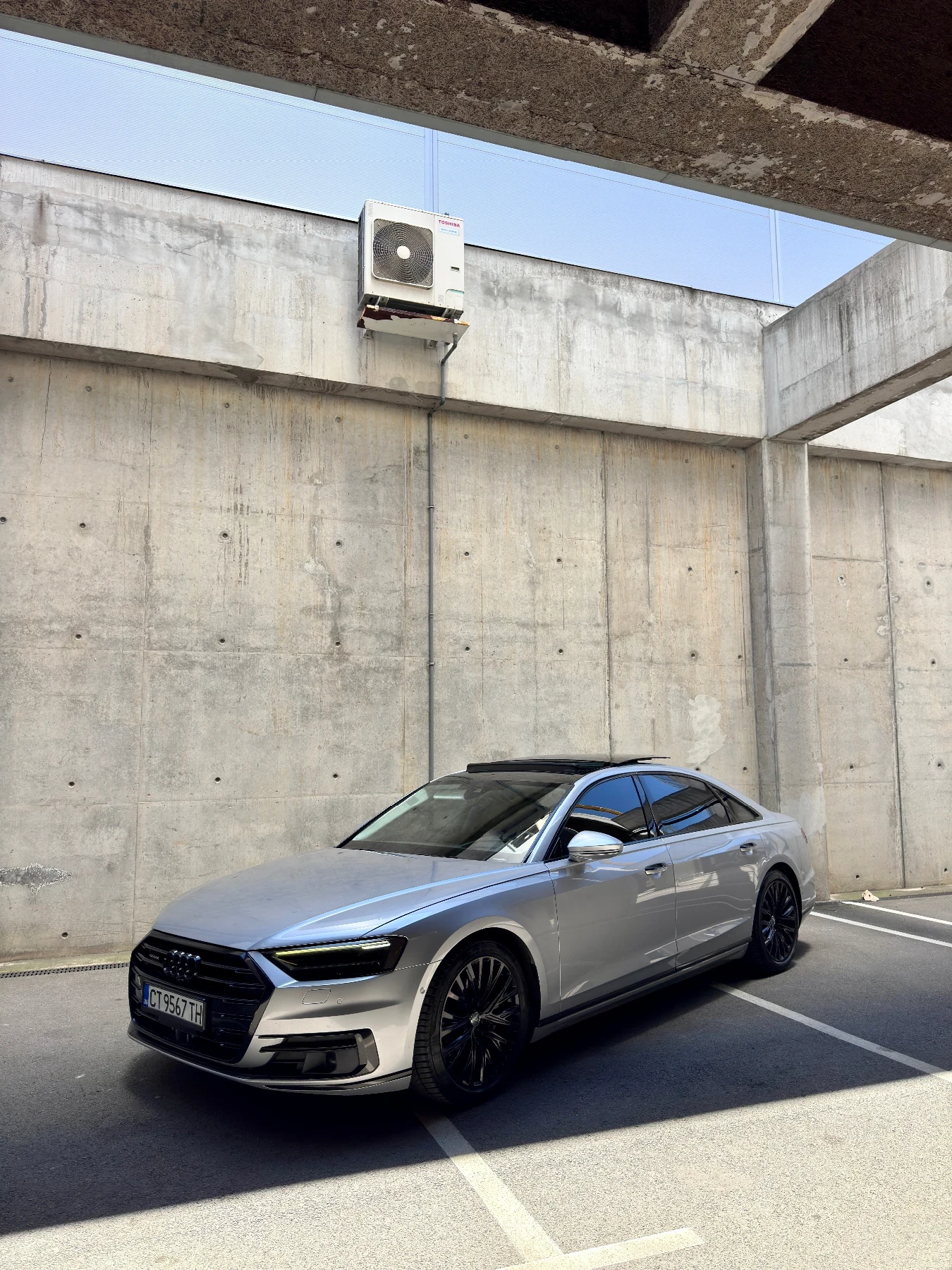 Audi A8 55 TFSI / Long