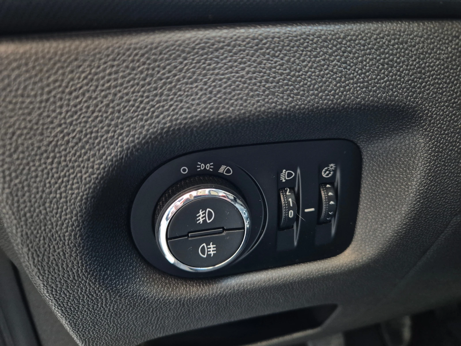 Opel Corsa 1.3CDTi* EURO5B* KLIMA* , снимка 10 - Автомобили и джипове - 54260379