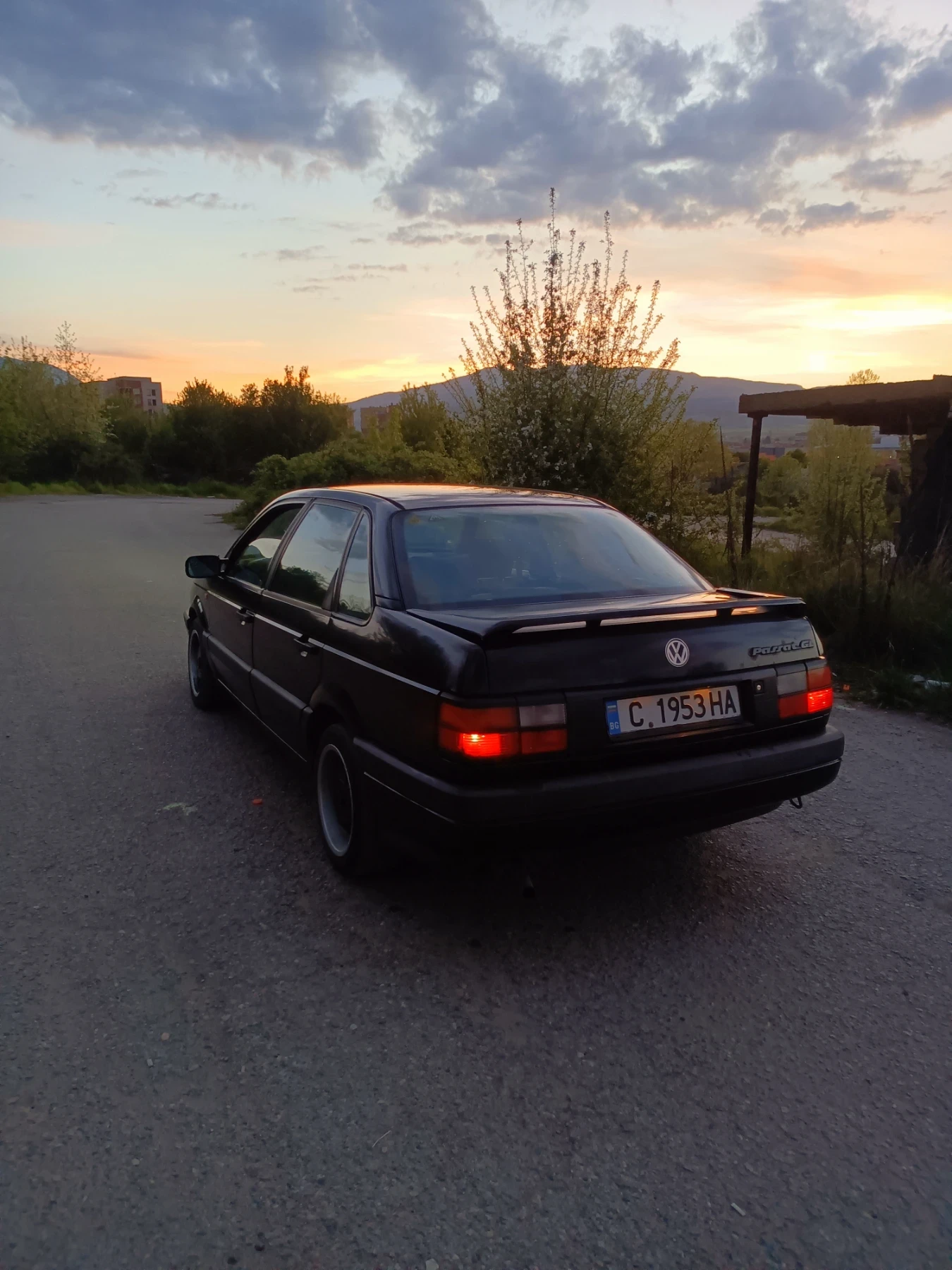 VW Passat С газ, снимка 15 - Автомобили и джипове - 54314545