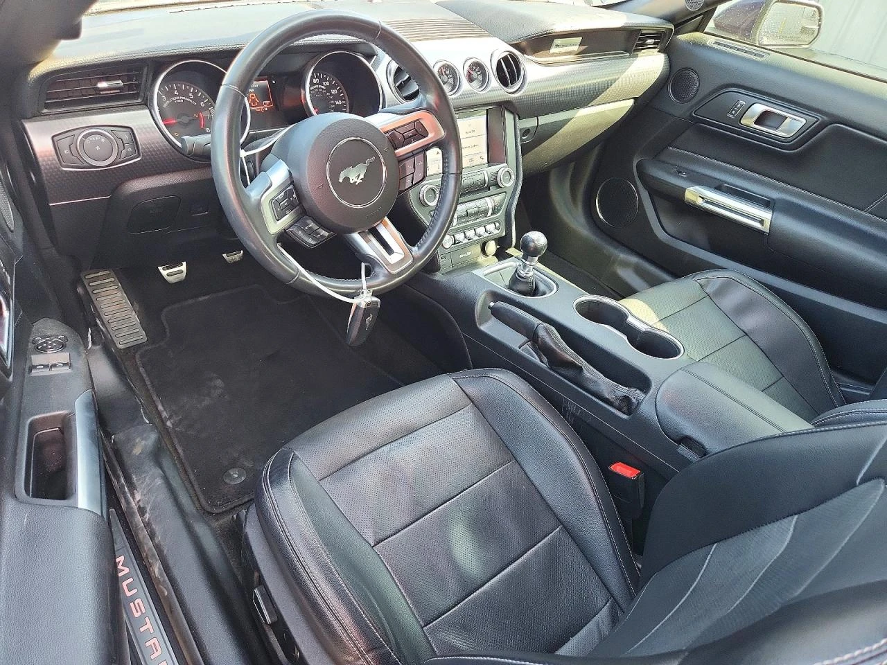 Ford Mustang 2.3l EcoBoost Fastback, снимка 8 - Автомобили и джипове - 54351434