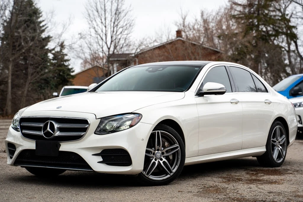Mercedes-Benz E 300 AMG* DIGITAL* 360 CAM* HEADUP* BURMESTER* ПАМЕТ, снимка 2 - Автомобили и джипове - 54509604