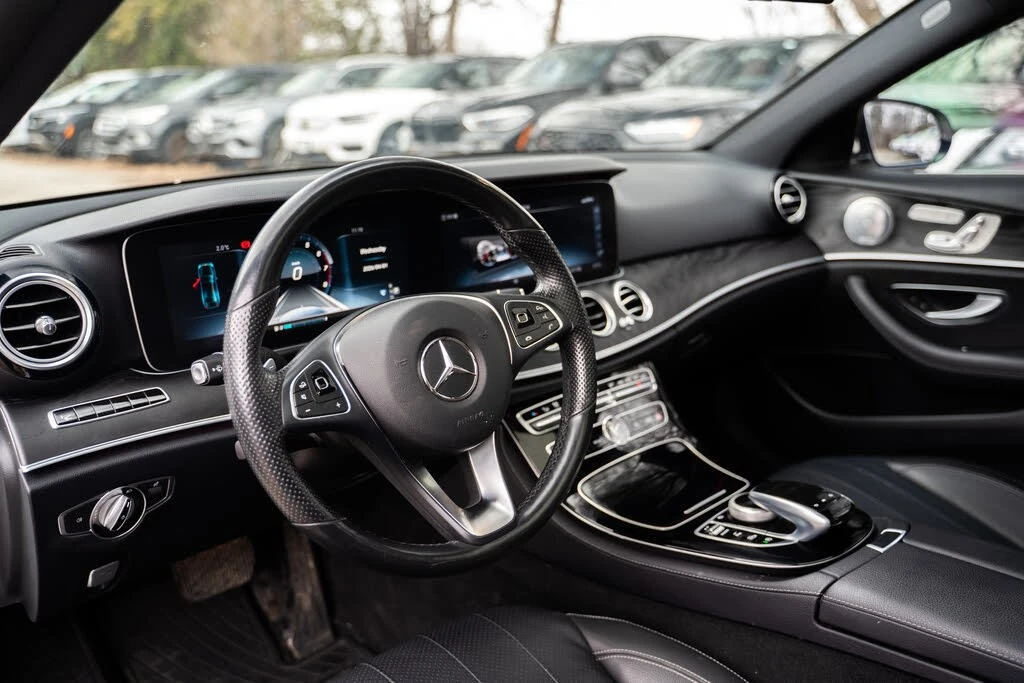 Mercedes-Benz E 300 AMG* DIGITAL* 360 CAM* HEADUP* BURMESTER* ПАМЕТ, снимка 8 - Автомобили и джипове - 54509604