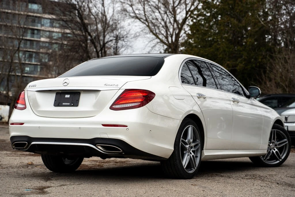 Mercedes-Benz E 300 AMG* DIGITAL* 360 CAM* HEADUP* BURMESTER* ПАМЕТ, снимка 7 - Автомобили и джипове - 54509604