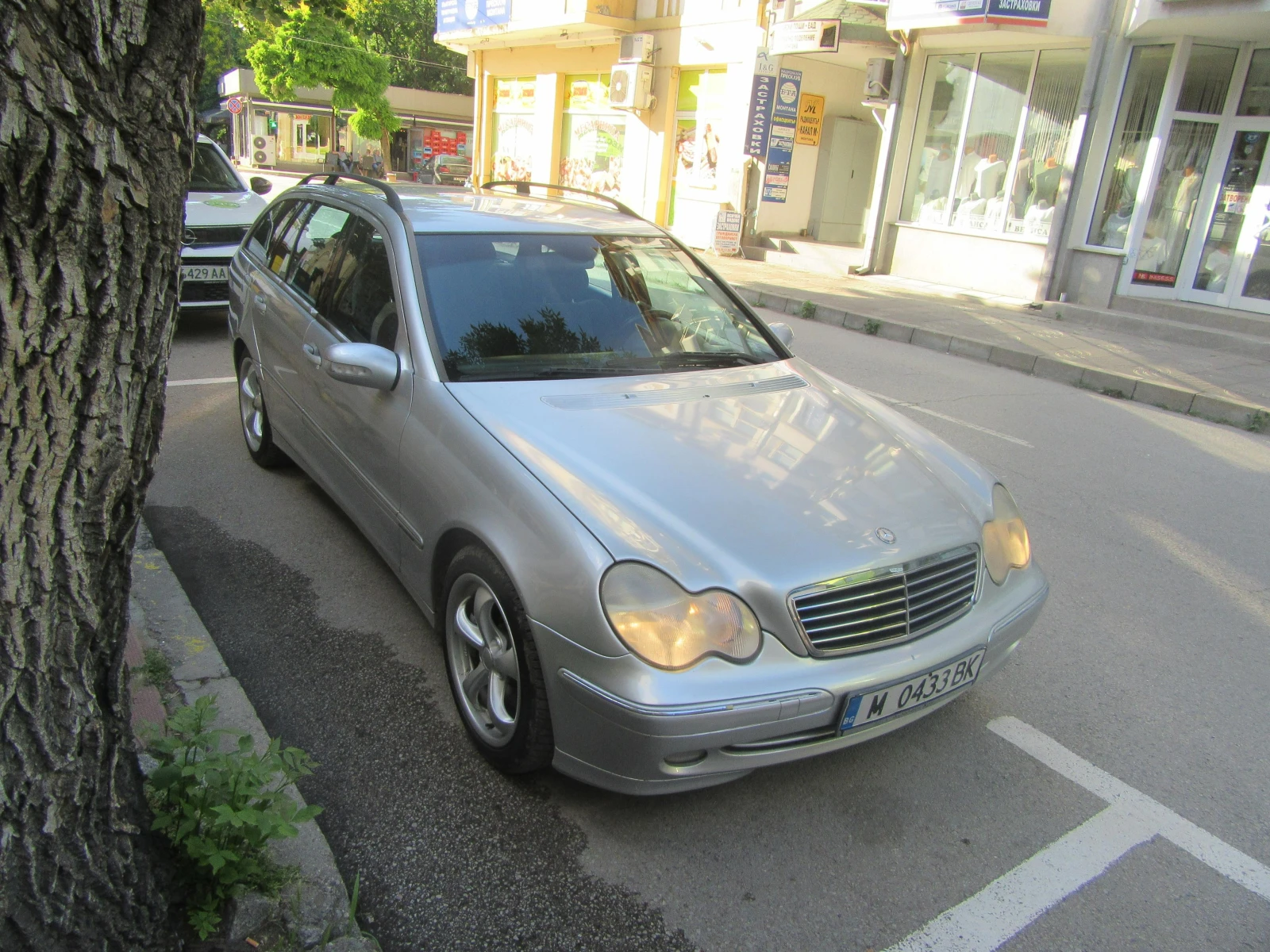 Mercedes-Benz C 180 T Kompressor Avantgarde, снимка 2 - Автомобили и джипове - 54870232
