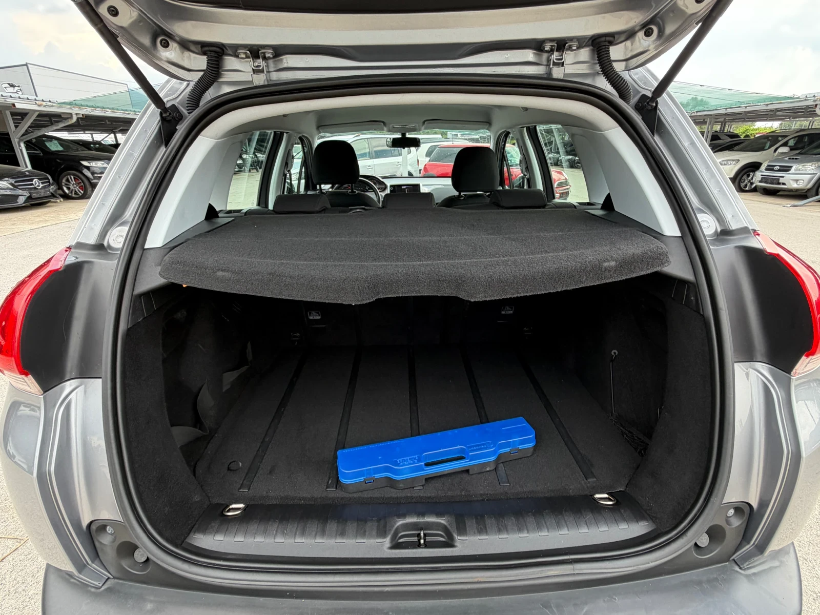 Peugeot 2008 1.2i ИТАЛИЯ, снимка 9 - Автомобили и джипове - 55016317