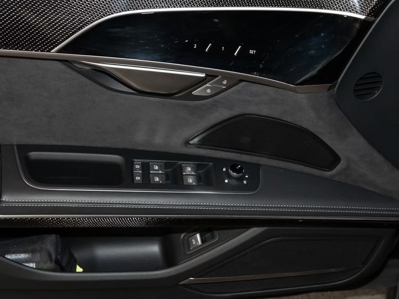 Audi A8 50 TDI / S-LINE / B&O / MATRIX / 360 / BLACK OPTIC, снимка 6 - Автомобили и джипове - 55257089