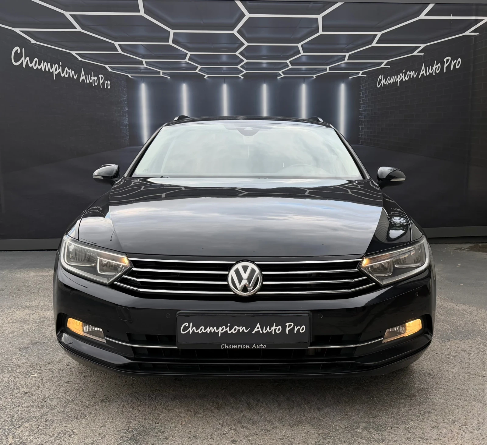 VW Passat 2.0 TDI, снимка 2 - Автомобили и джипове - 55278700