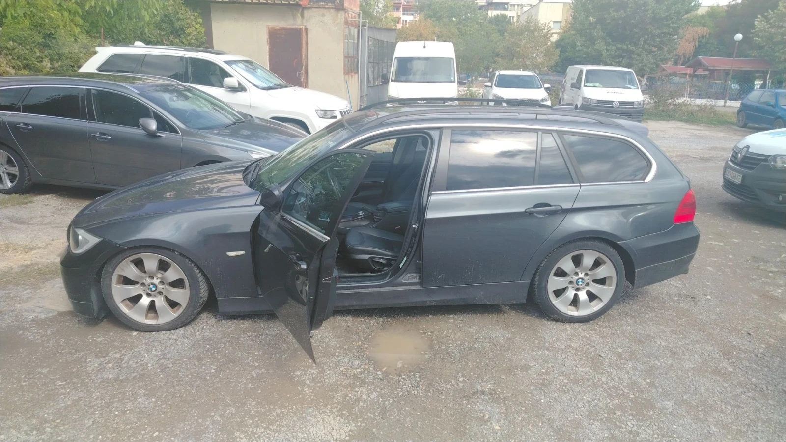 BMW 330 3.0, снимка 8 - Автомобили и джипове - 56135664