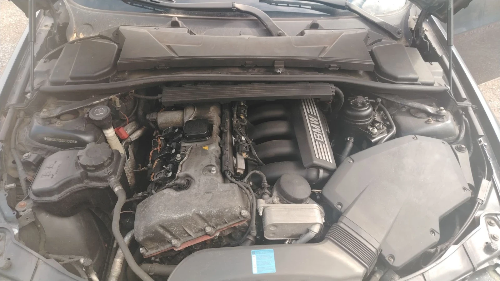 BMW 330 3.0, снимка 5 - Автомобили и джипове - 56135664
