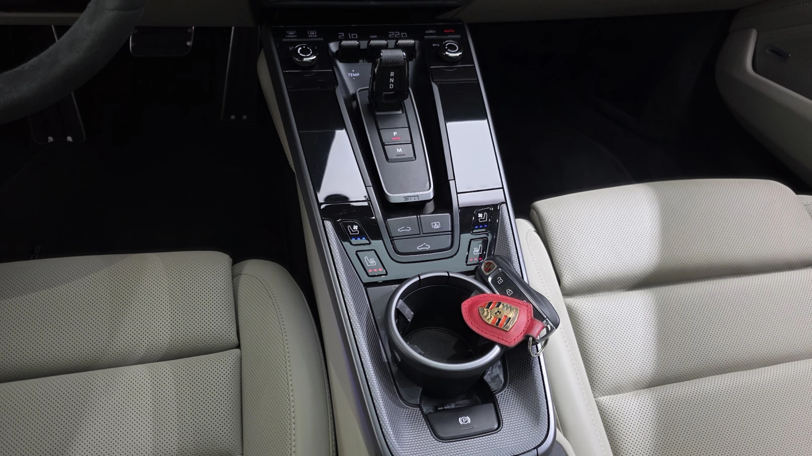 Porsche 911 Carrera 4S* BLIND SPOT* 360* ЛЮК* КРАЙНА ЦЕНА, снимка 9 - Автомобили и джипове - 55336511