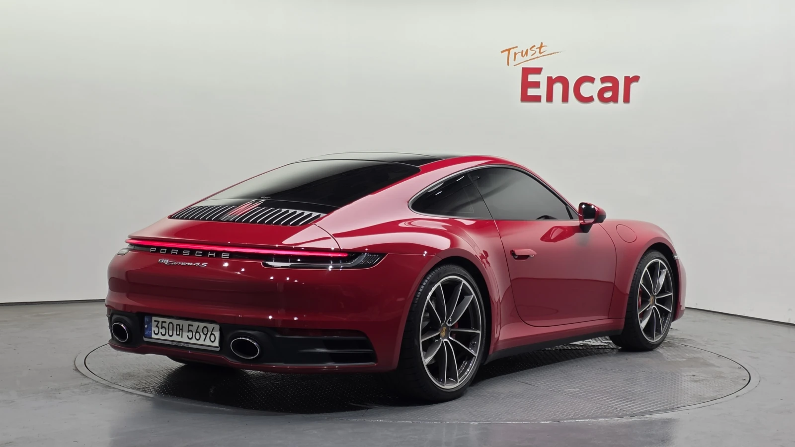 Porsche 911 Carrera 4S* BLIND SPOT* 360* ЛЮК* КРАЙНА ЦЕНА, снимка 2 - Автомобили и джипове - 55336511