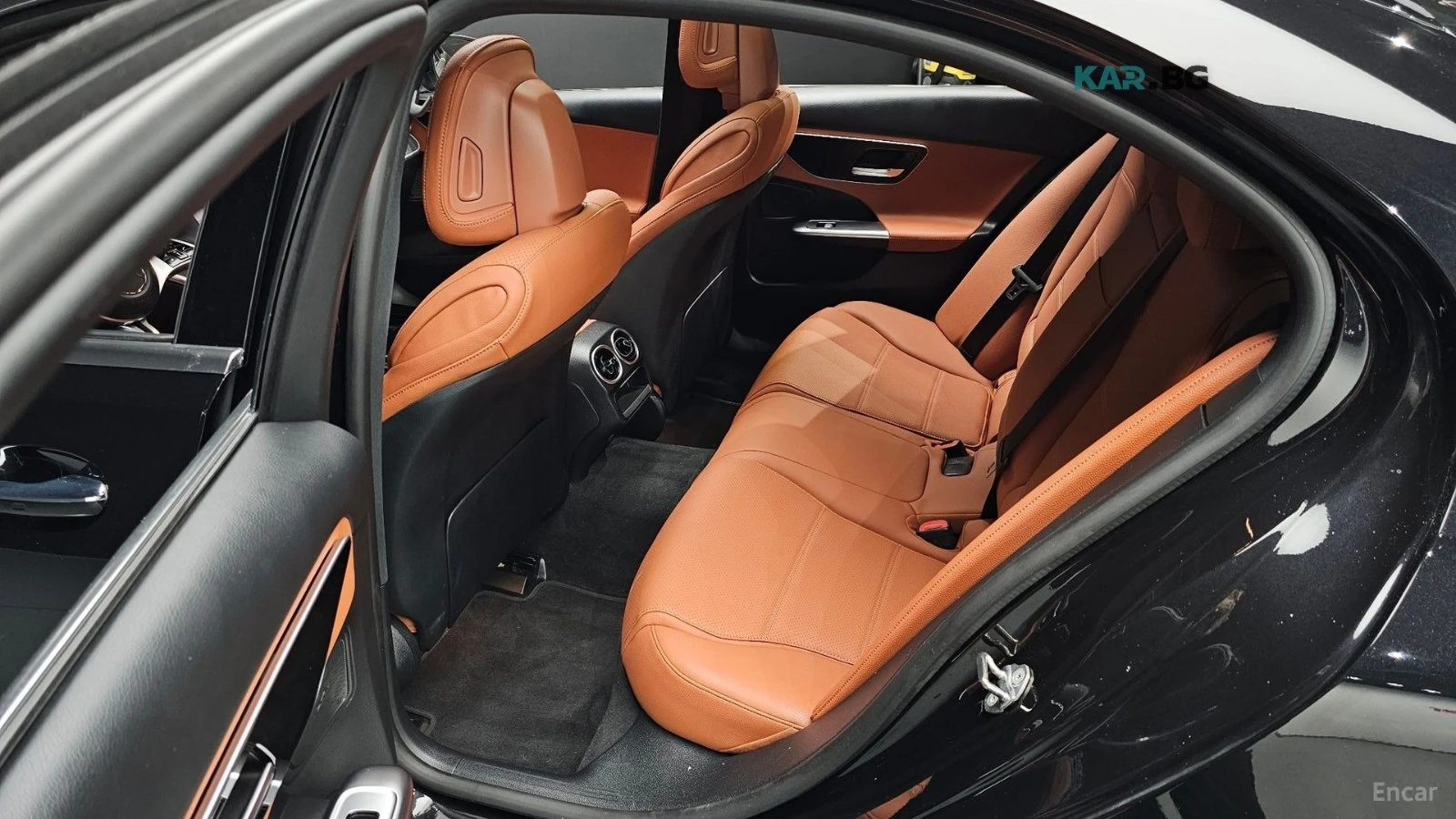Mercedes-Benz C 300 4MATIC* AVANTGARDE* КОЖА* ПОДГРЕВ* PANO* 360, снимка 12 - Автомобили и джипове - 55730400