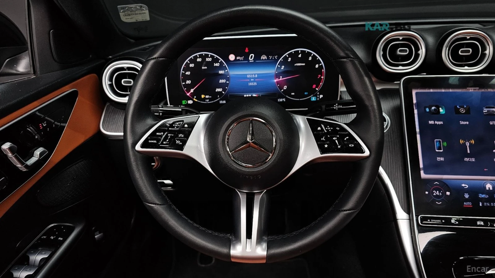 Mercedes-Benz C 300 4MATIC* AVANTGARDE* КОЖА* ПОДГРЕВ* PANO* 360, снимка 13 - Автомобили и джипове - 55730400