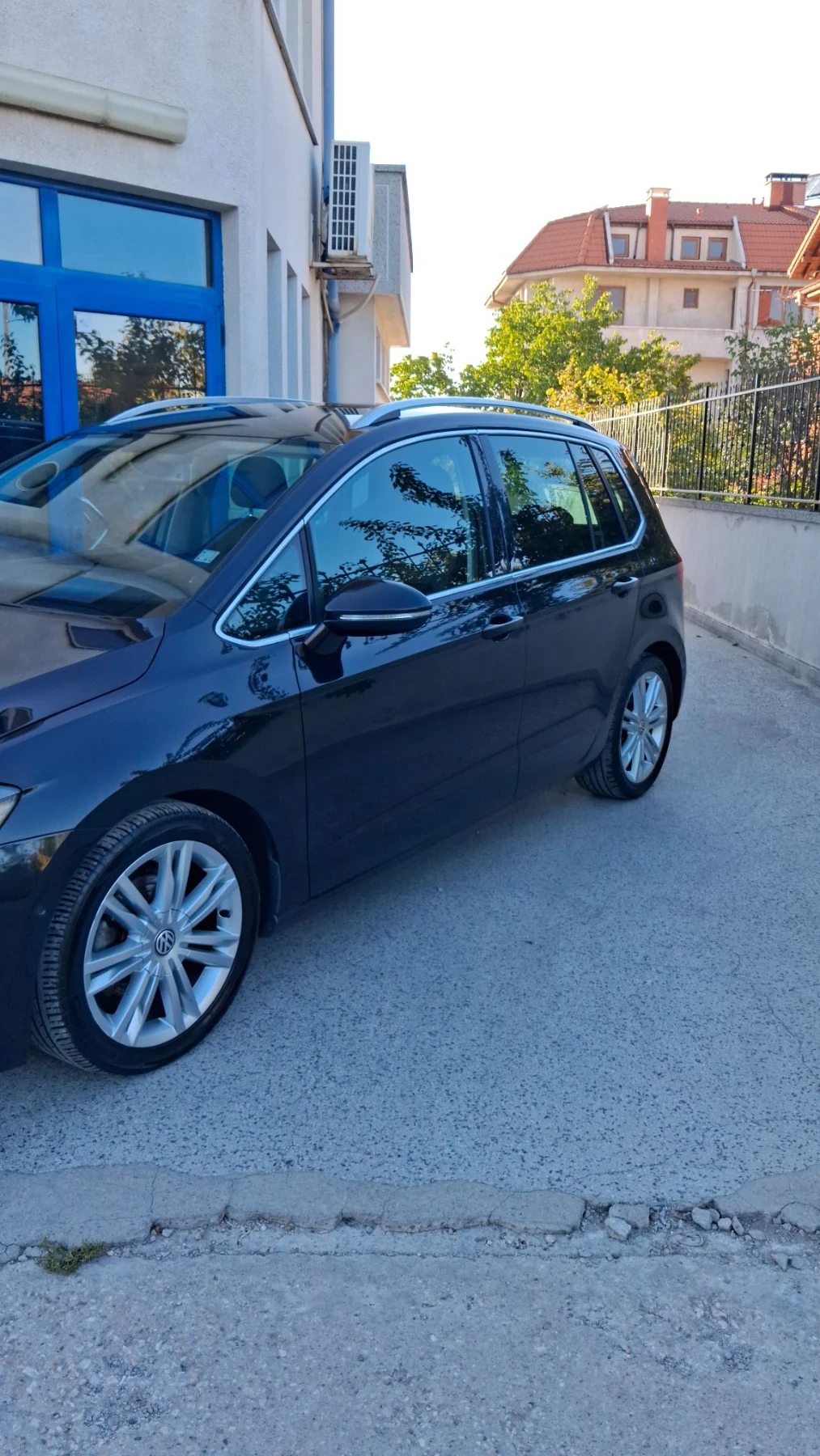 VW Sportsvan Golf, снимка 4 - Автомобили и джипове - 55839081