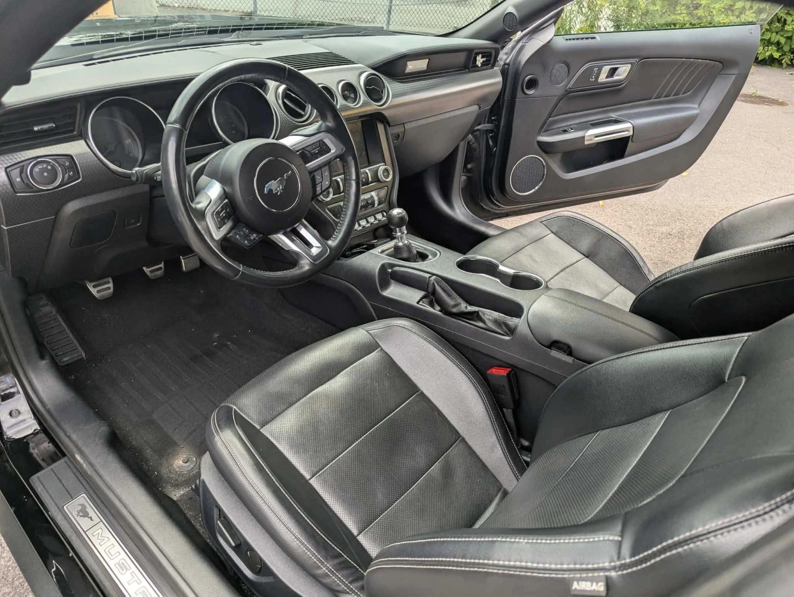 Ford Mustang * GT Premium Fastback * CARFAX * ЦЕНА ДО БГ, снимка 5 - Автомобили и джипове - 55902638