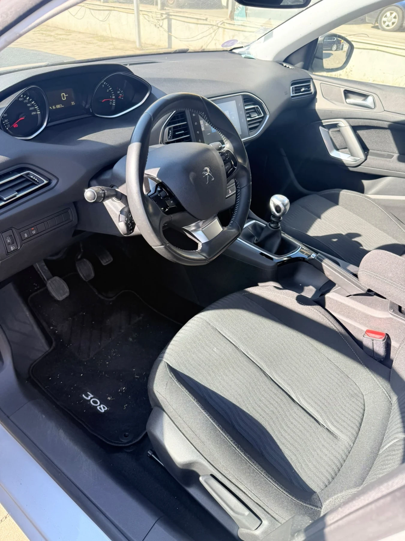 Peugeot 308 SW - КОМБИ, снимка 8 - Автомобили и джипове - 55993409
