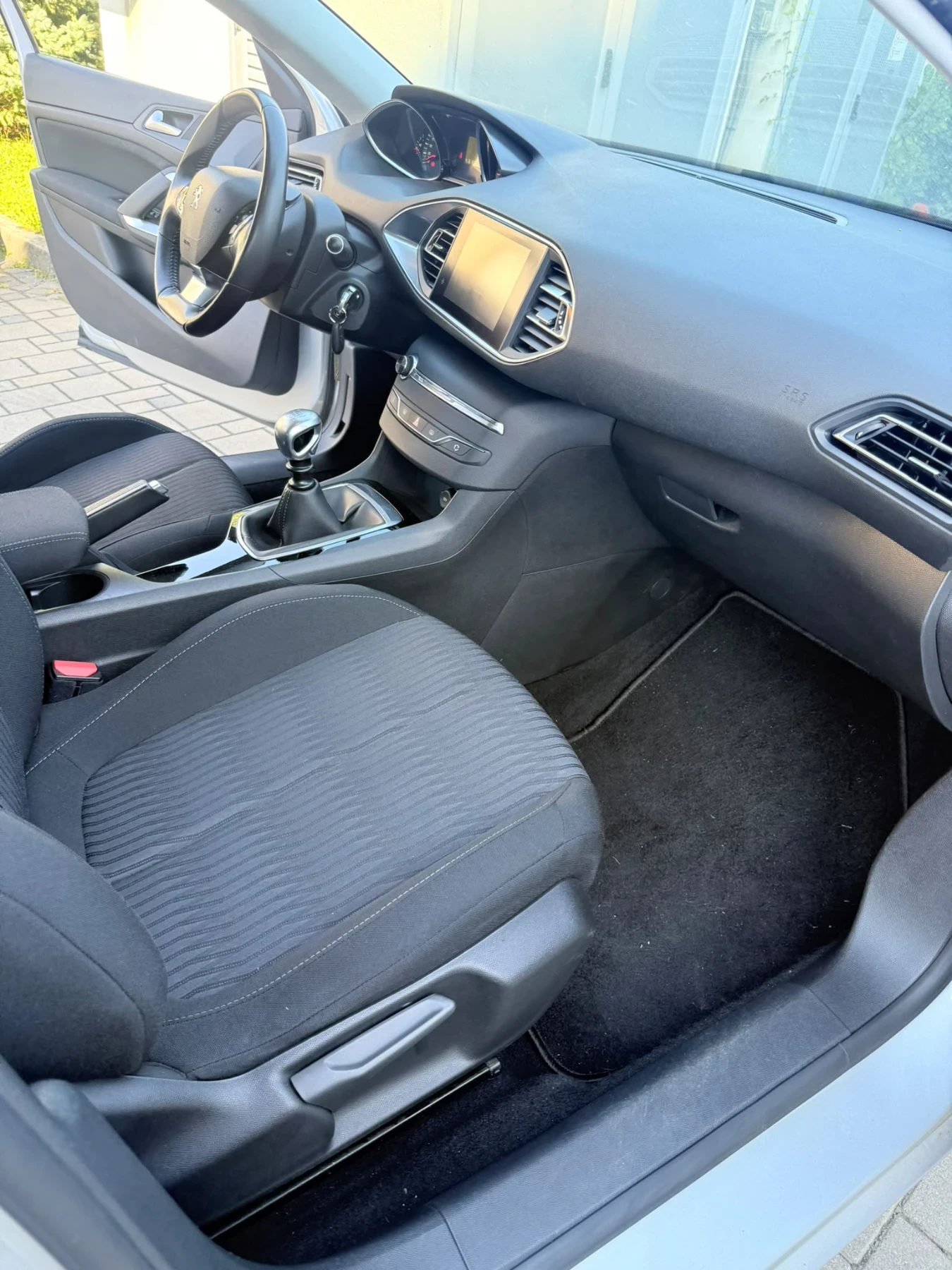 Peugeot 308 SW - КОМБИ, снимка 11 - Автомобили и джипове - 55993409