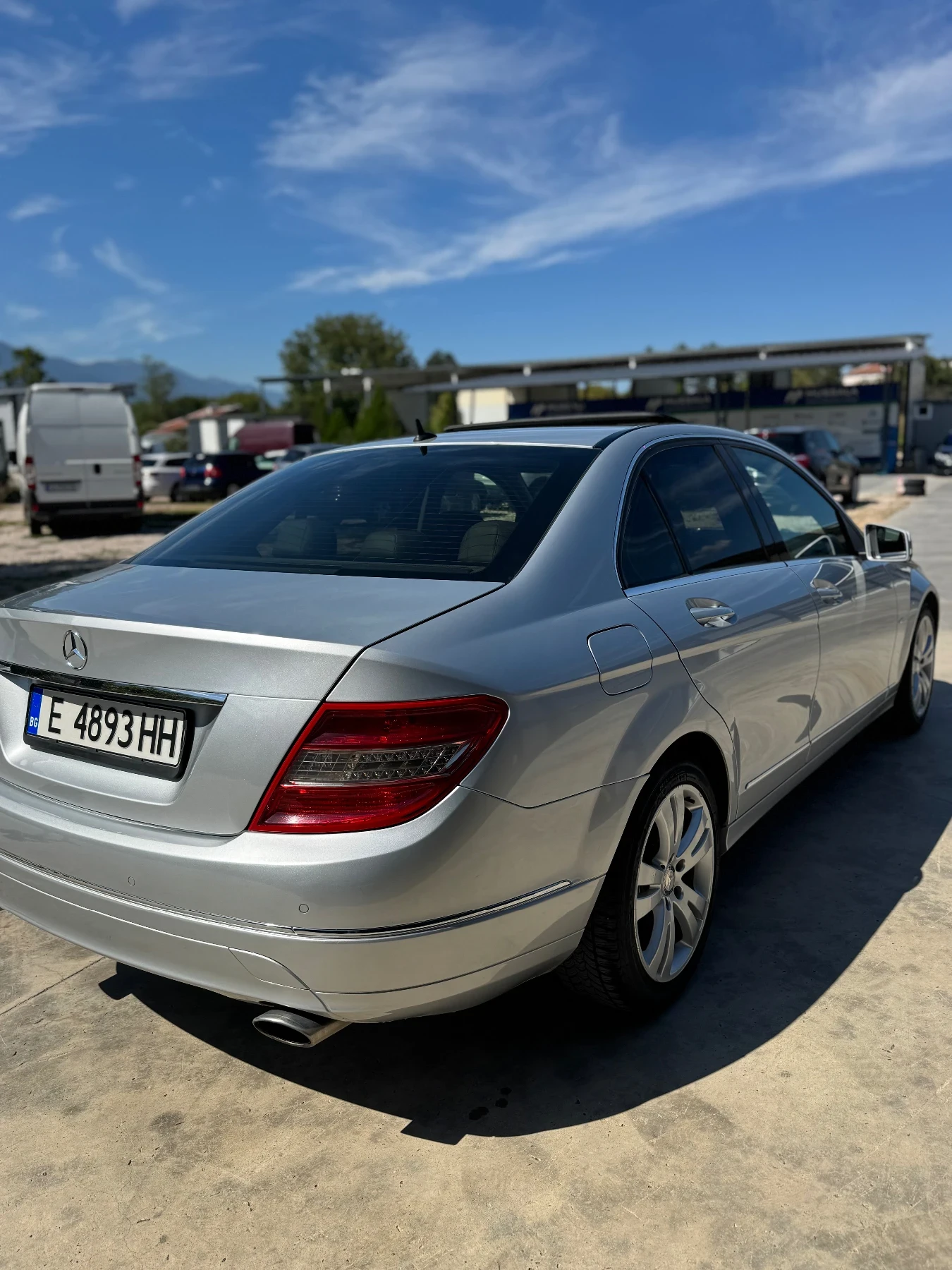 Mercedes-Benz C 320, снимка 2 - Автомобили и джипове - 56056312