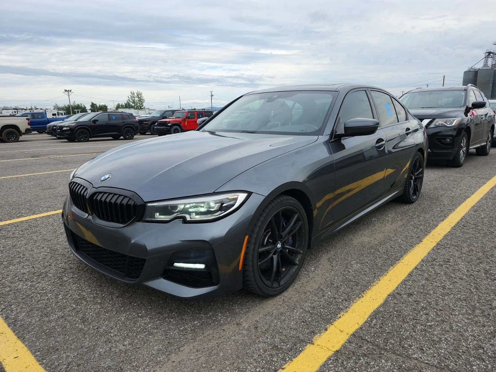 BMW 330 * 330I XDRIVE * CARFAX * 