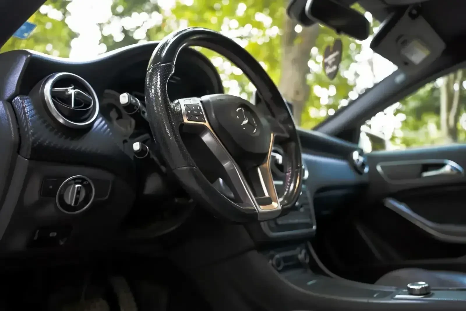 Mercedes-Benz A 200 AMG LINE/4MATIC, снимка 11 - Автомобили и джипове - 56275328