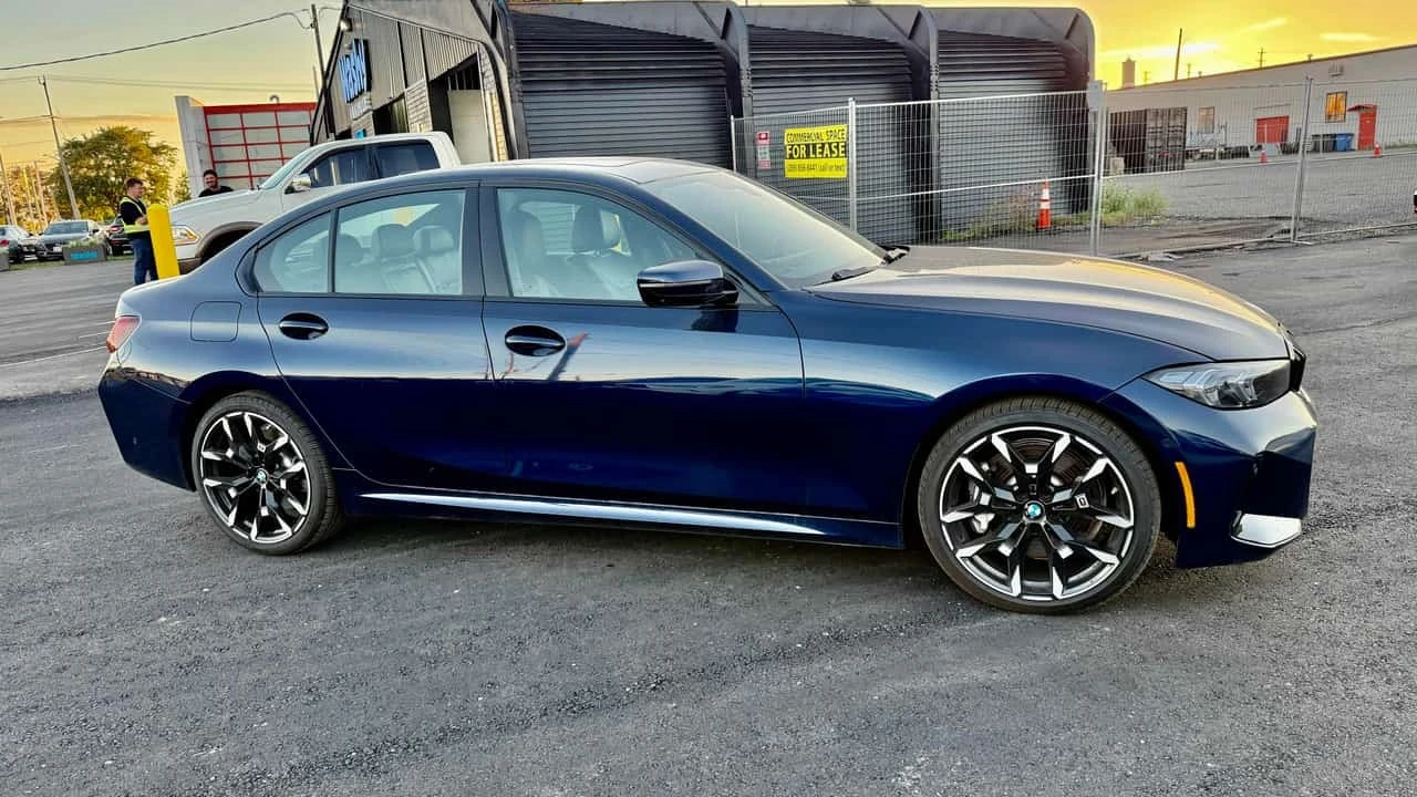 BMW 330 i xDrive / HUD / Harman Kardon / M �����  | Mobile.bg � ����������� 3