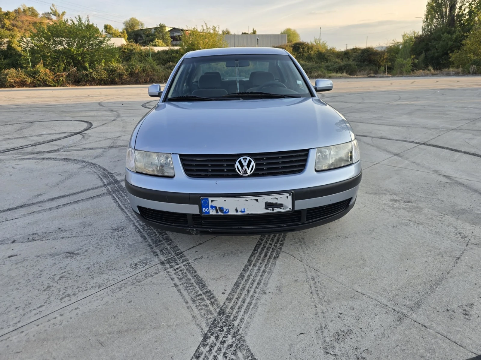 VW Passat, снимка 2 - Автомобили и джипове - 56601373
