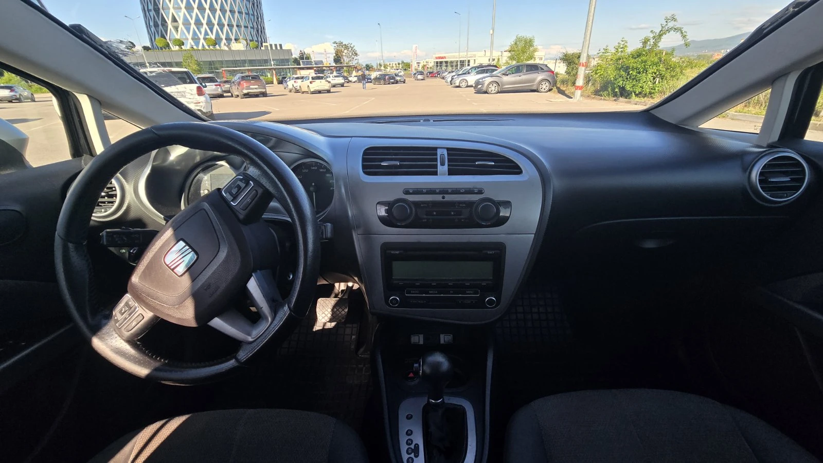 Seat Leon, снимка 11 - Автомобили и джипове - 56608987