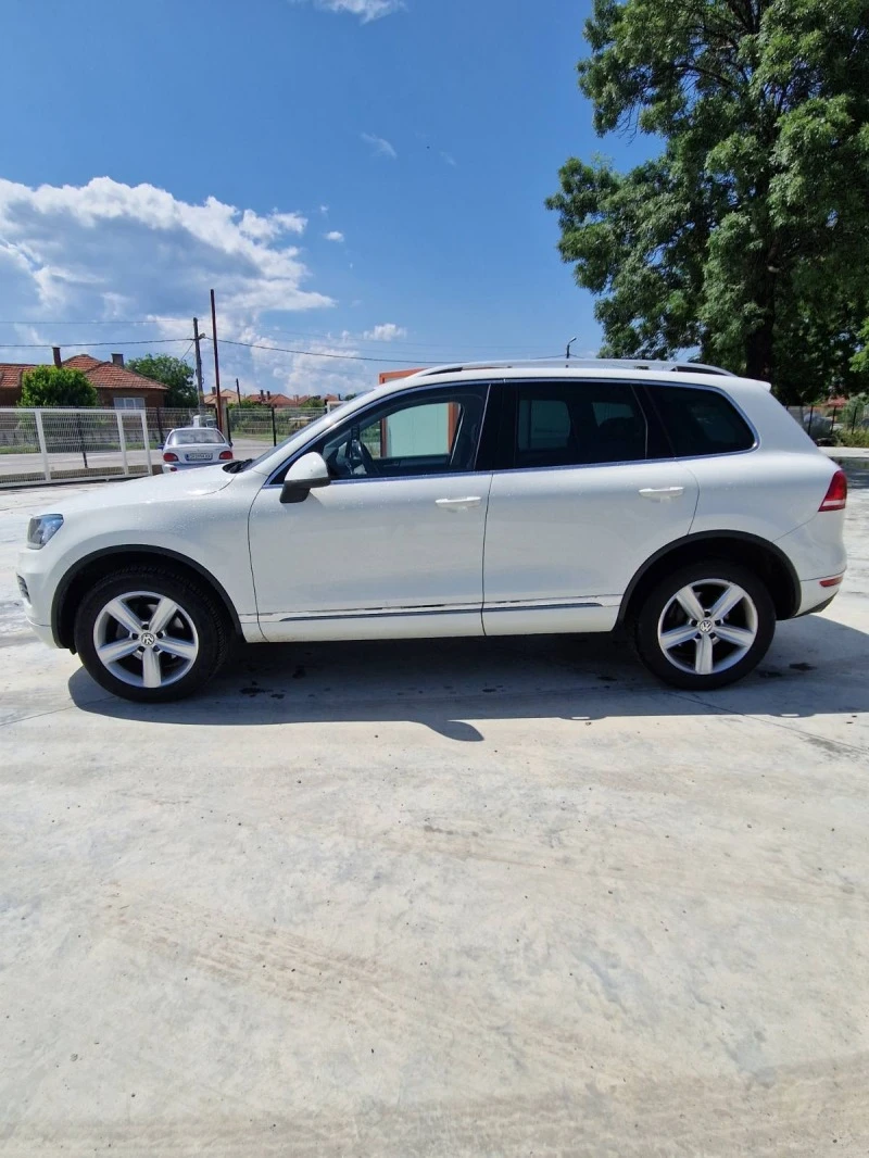 VW Touareg, снимка 16 - Автомобили и джипове - 46746109