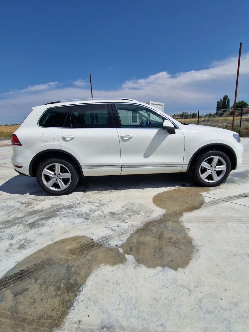 VW Touareg, снимка 8 - Автомобили и джипове - 46746109