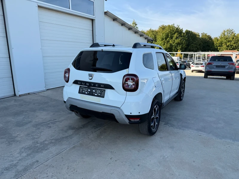 Dacia Duster 1.5dci * Avtom* Navi* UNIKAT* , снимка 11 - Автомобили и джипове - 47371042