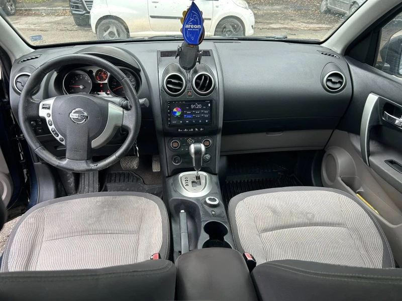 Nissan Qashqai, снимка 9 - Автомобили и джипове - 52843229