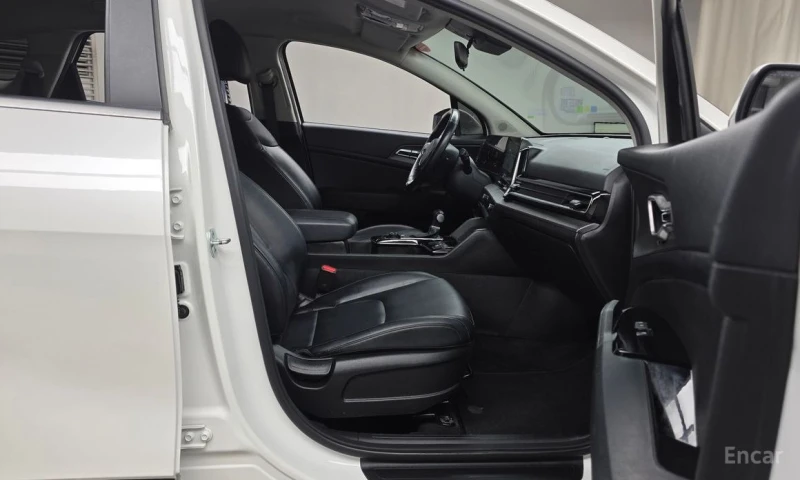 Kia Sportage, снимка 11 - Автомобили и джипове - 53452259