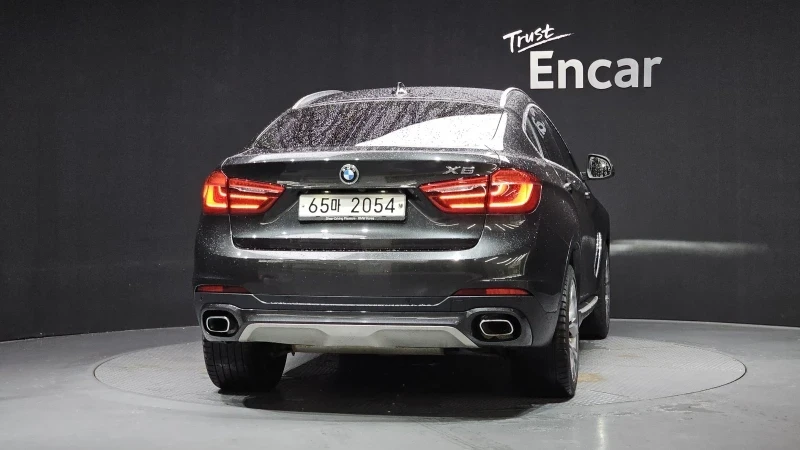 BMW X6 xDrive30d* ЛЮК* HUD* ПОДГРЕВ ВОЛАН* , снимка 4 - Автомобили и джипове - 55342210