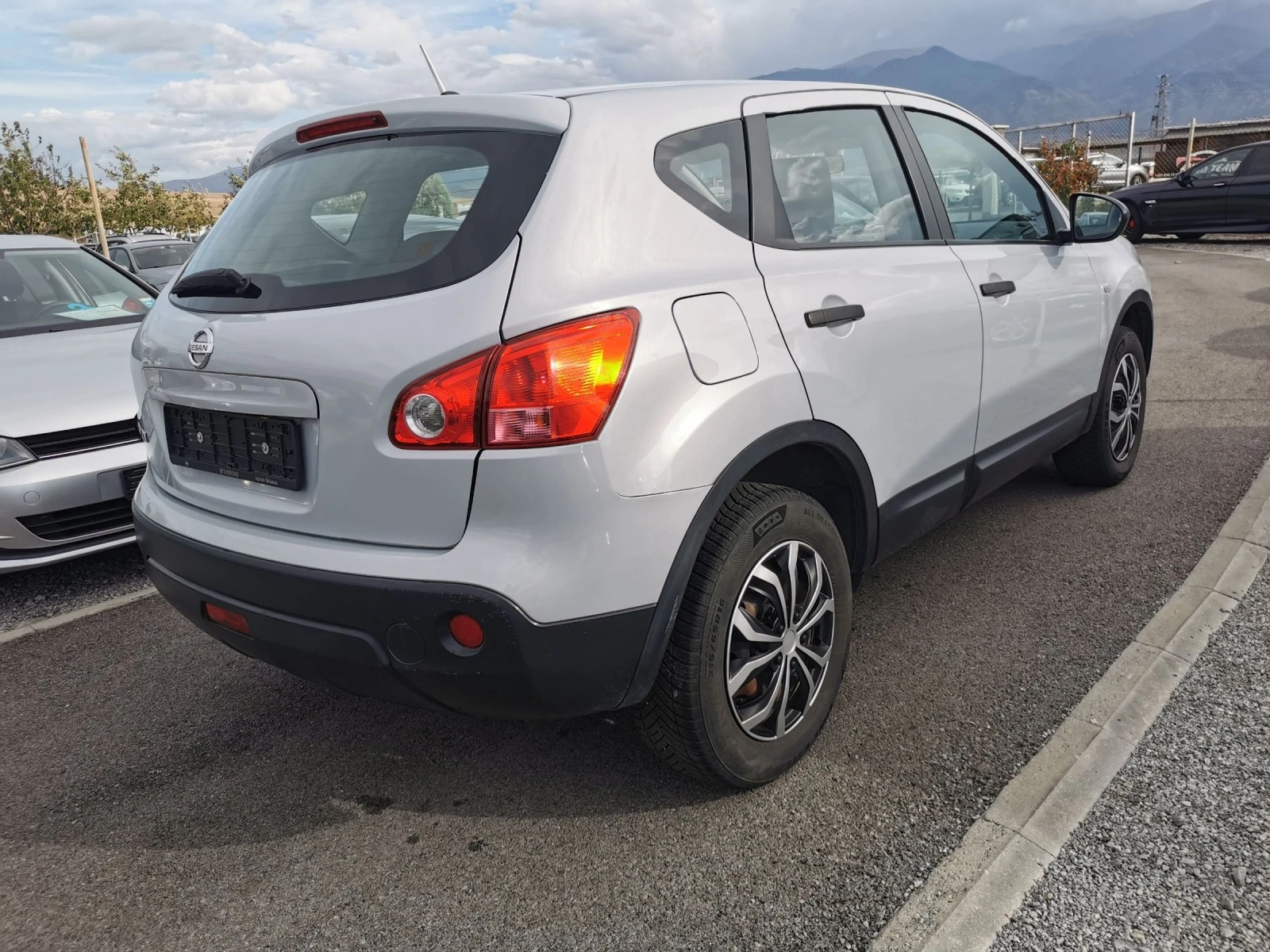 Nissan Qashqai 1.6i - изображение 5