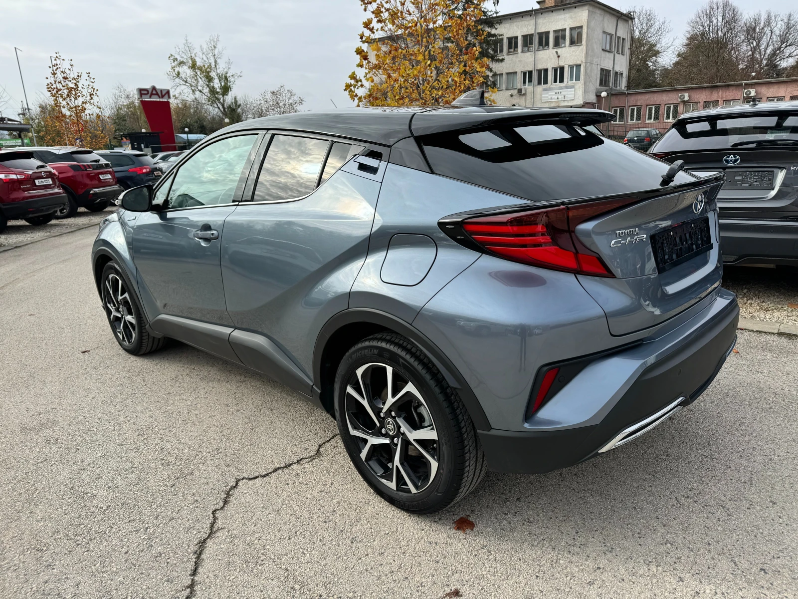 Toyota C-HR 2.0h 184k.с FULL Гаранция FACE - изображение 6