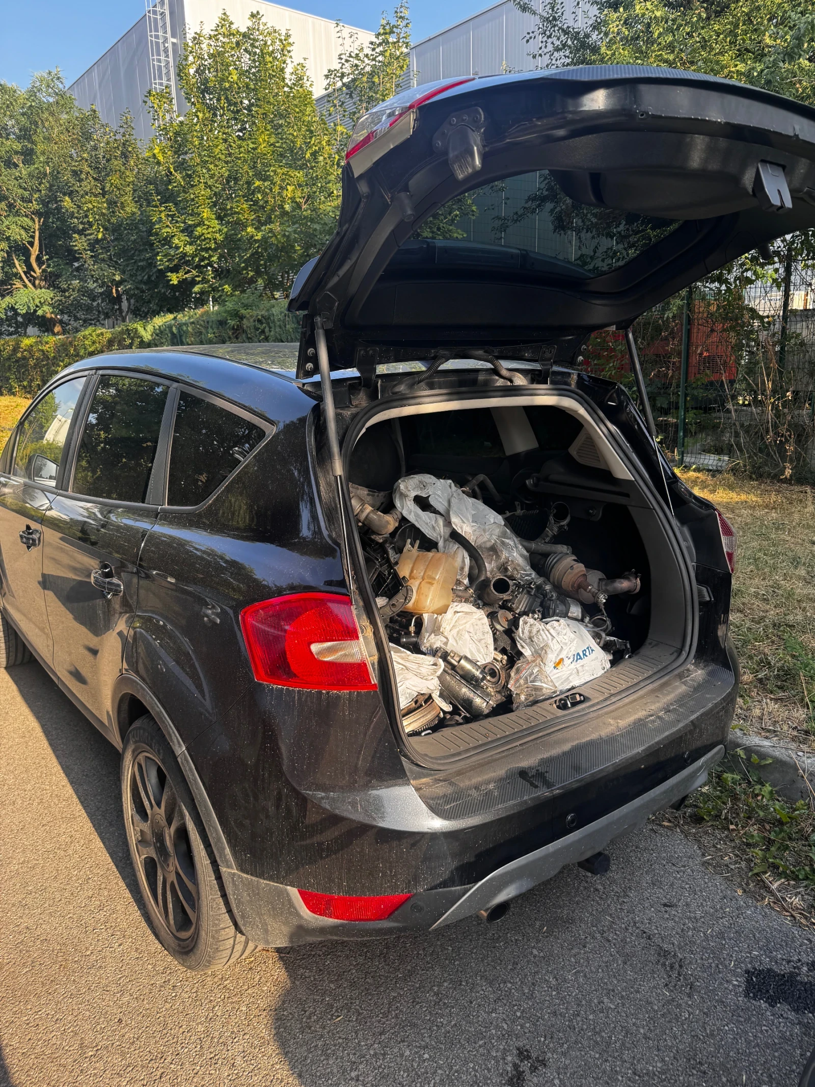 Ford Kuga  - изображение 5