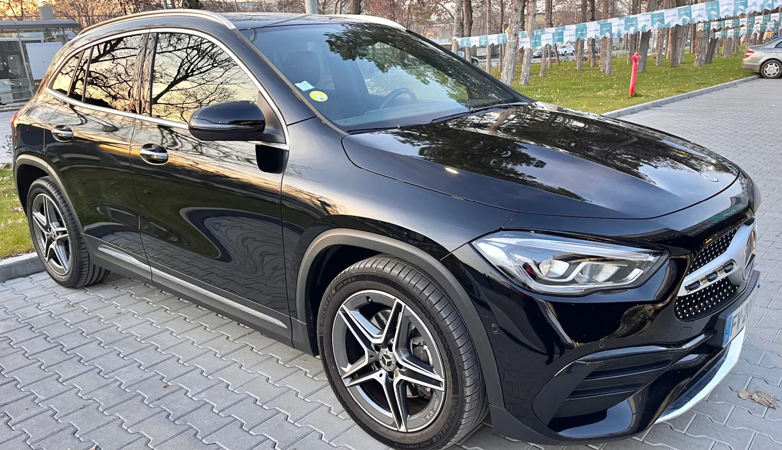 Mercedes-Benz GLA AMG line 4 MATIK, снимка 2 - Автомобили и джипове - 53952353