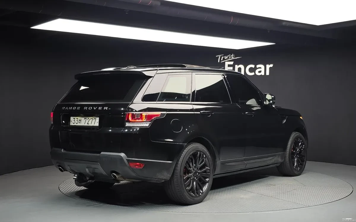 Land Rover Range Rover Sport HSE DYNAMIC!!УНИКАТ!! #ПЪЛНО ОБОРУДВАНЕ# !ПАНОРАМА, снимка 2 - Автомобили и джипове - 54991566