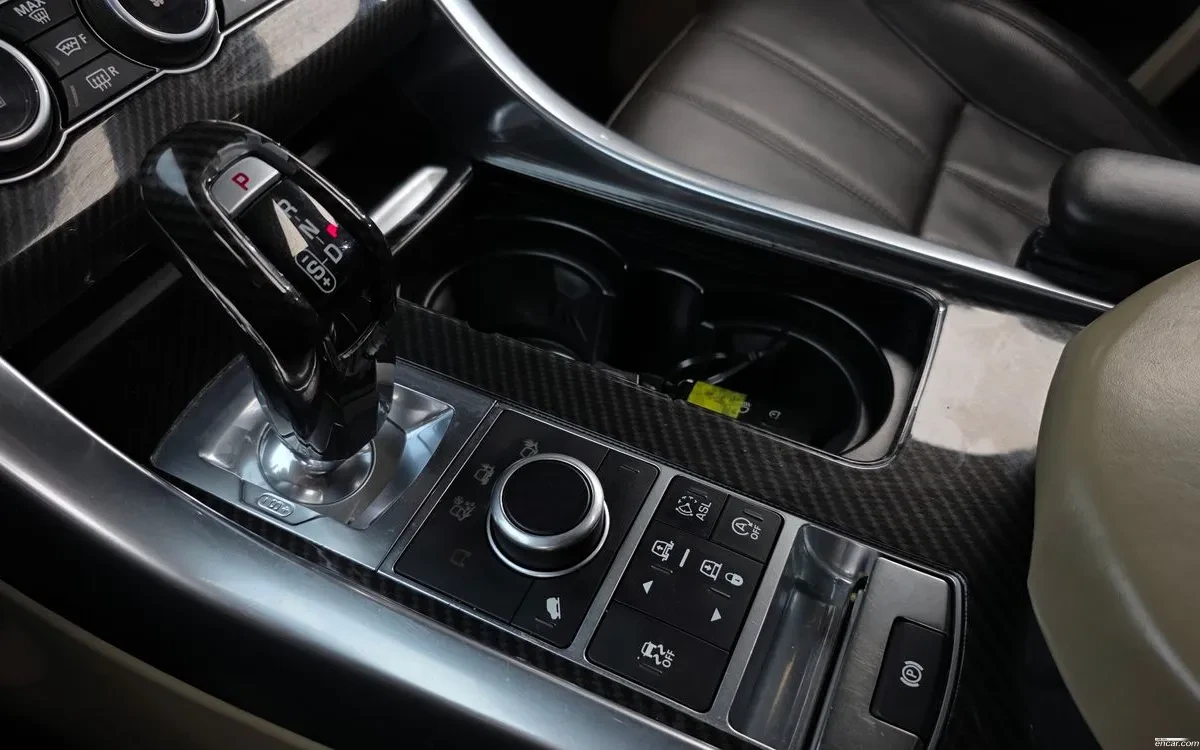 Land Rover Range Rover Sport HSE DYNAMIC!!УНИКАТ!! #ПЪЛНО ОБОРУДВАНЕ# !ПАНОРАМА, снимка 8 - Автомобили и джипове - 54991566