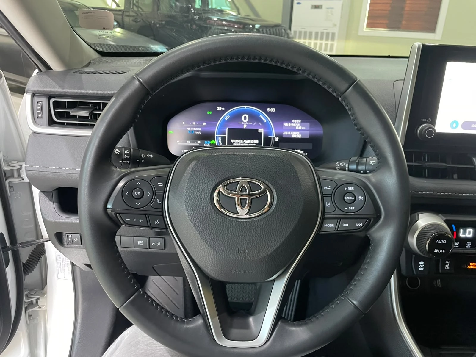 Toyota Rav4 2.5 Hybrid ! AWD !, снимка 15 - Автомобили и джипове - 55293909