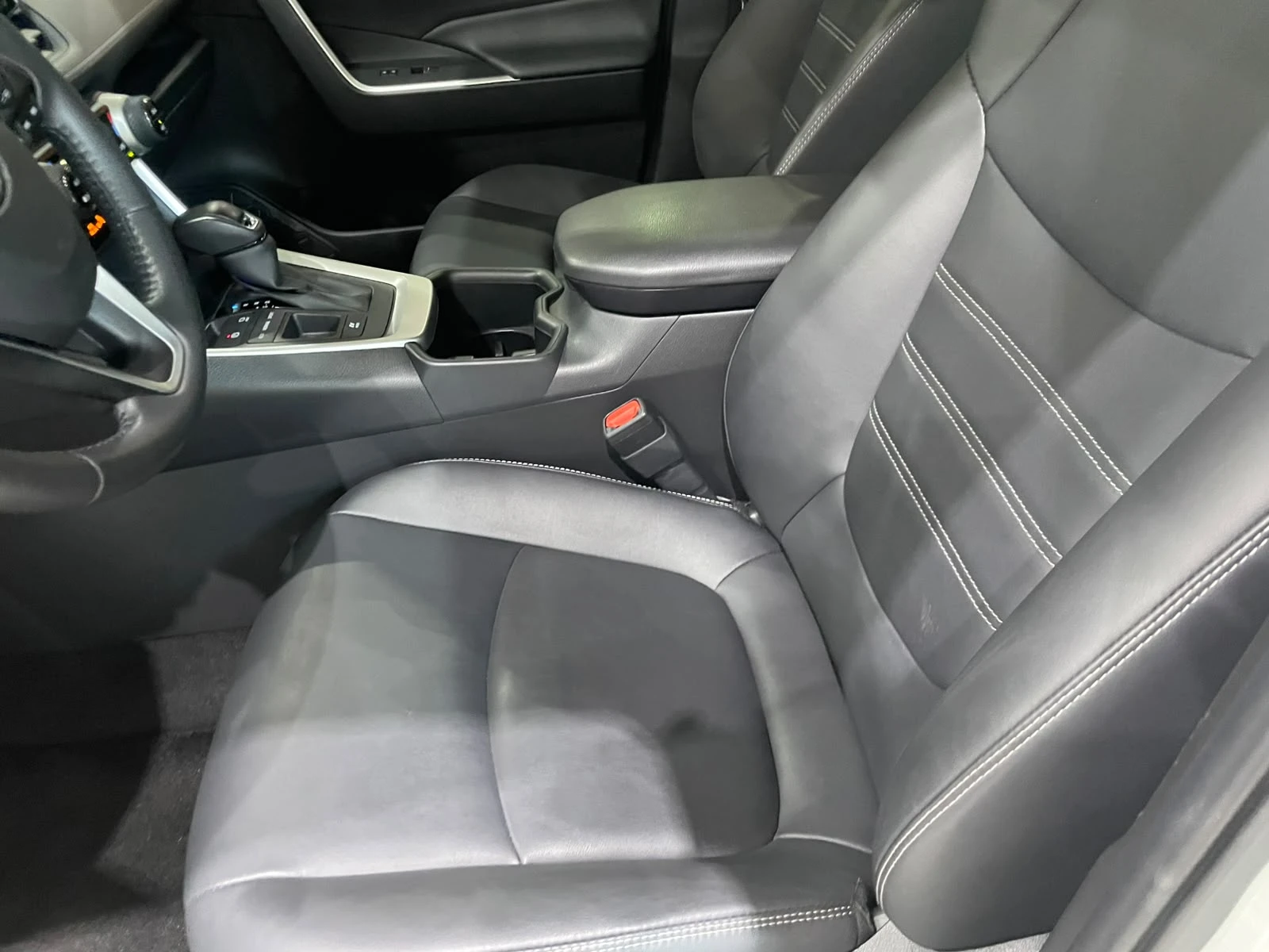 Toyota Rav4 2.5 Hybrid ! AWD !, снимка 7 - Автомобили и джипове - 55293909